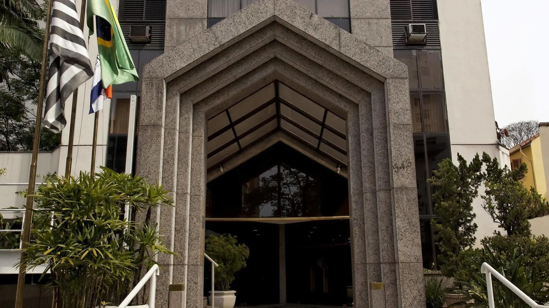 Ramada Suites Sao Paulo Itaim Bibi 4*,