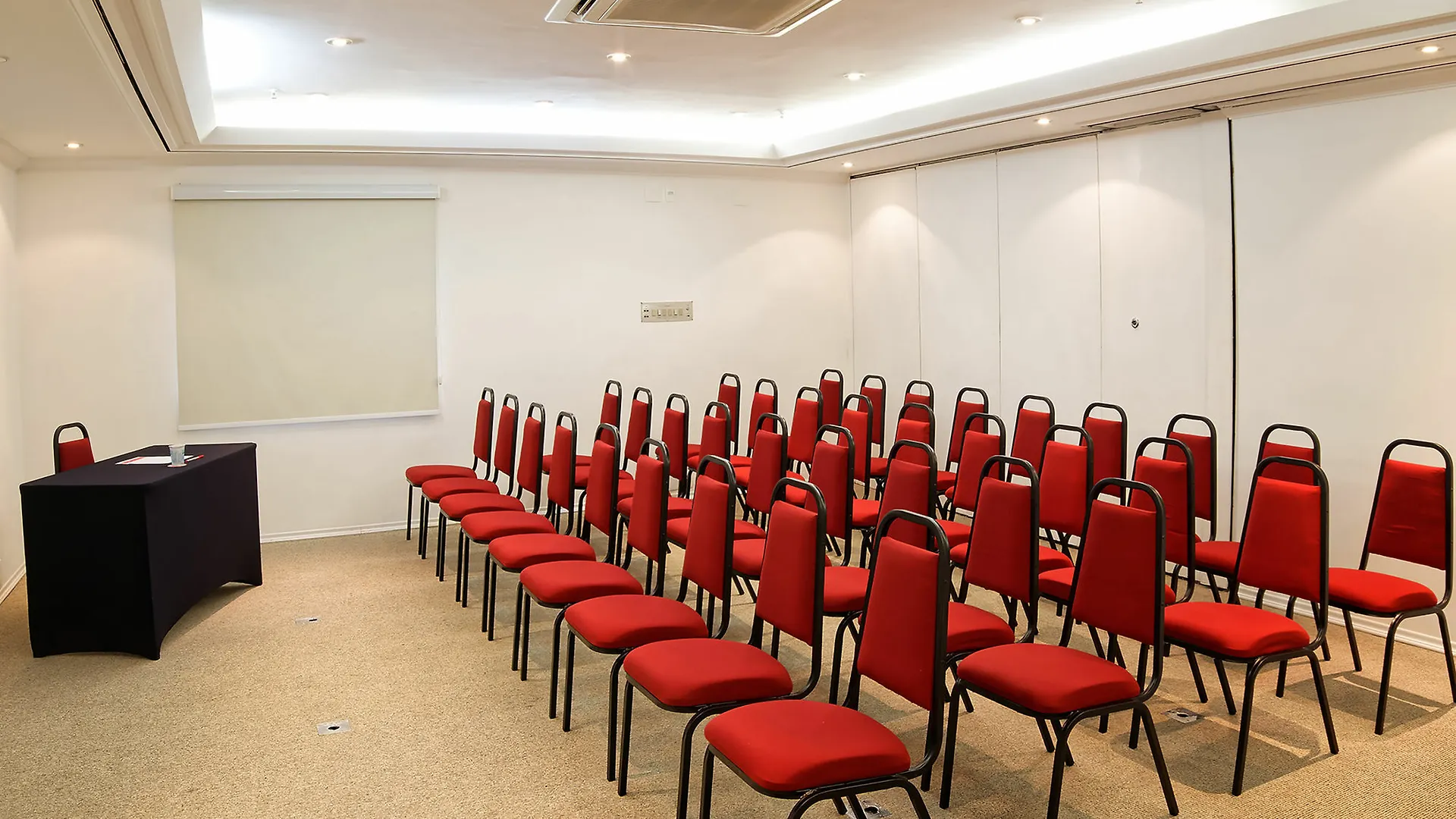 Ramada Suites Sao Paulo Itaim Bibi 4*,